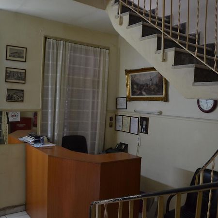 Ikaros Hotel Атина Екстериор снимка