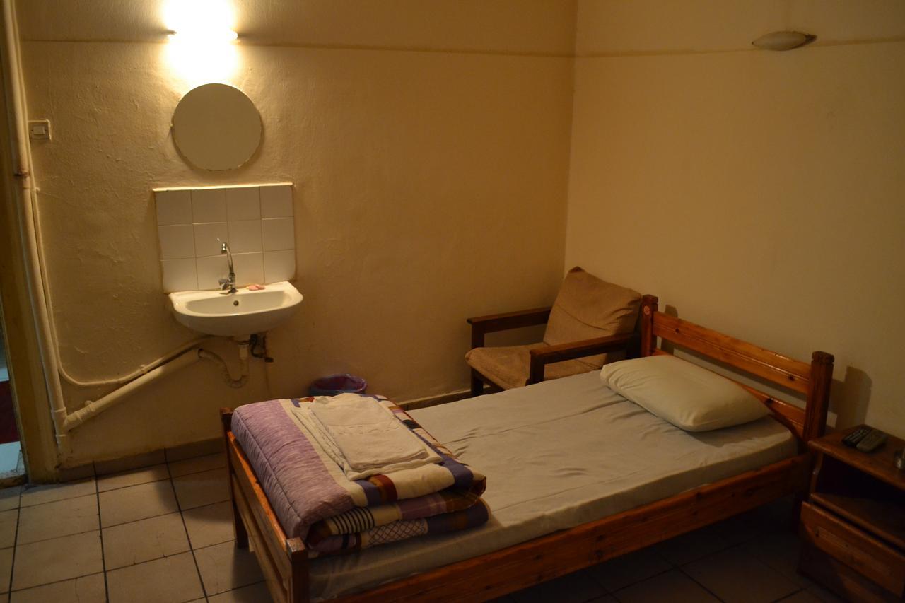 Ikaros Hotel Атина Екстериор снимка