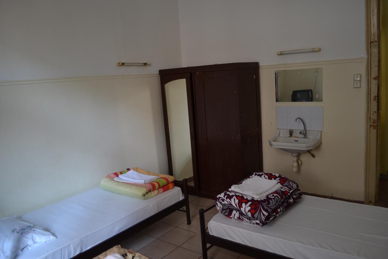 Ikaros Hotel Атина Екстериор снимка
